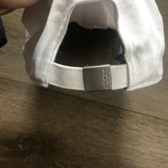 Adidas baseball cap - Picture 3 of 5